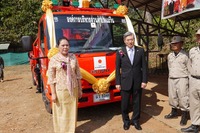 日本政府、タイ北部で消防車寄贈 画像