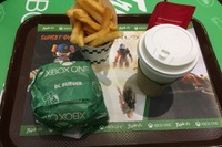 香港のXbox仕様ハンバーガーショップに行ってみた 画像