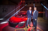 【ジュネーブモーターショー15】NSX 新型、「H」エンブレムのホンダ版を初公開 画像