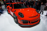 【ジュネーブモーターショー15】ポルシェ 911 GT3 に「RS」…4.0フラット6は自然吸気で500ps 画像