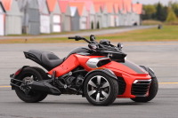 【Can-Am Spyder F3/-S 発表】乗車スタイルをカスタマイズ、世界初の「UFIT システム」 画像