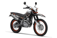 ヤマハ SEROW250、30周年記念モデル発売…アクティブでカジュアル 画像