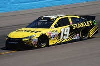 【NASCARスプリントカップ 第4戦】トヨタ カムリ勢は苦戦、トップ10入りならず 画像