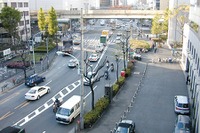 渋滞解消に吉野家方式!? ---交差点を緊急改良 画像