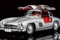 タミヤ、メルセデスベンツ 300SL 1/24スケール発売…ガルウイングも忠実に再現 画像