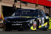 【NASCARスプリントカップ 第5戦】トヨタ カムリ、首位を争うも終盤アクシデント 画像