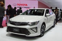【バンコクモーターショー15】トヨタ カムリ に MIRAI 風カスタム? 画像