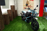 【東京モーターサイクルショー15】ブルドッグ など出展のホンダブースに注目 画像