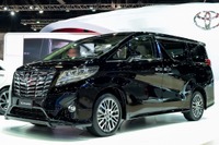 【バンコクモーターショー15】トヨタ アルファード/ヴェルファイア 新型、タイ初公開…日本仕様と微妙に違う 画像