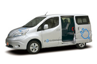 【バリアフリー15】日産とオーテック、e-NV200 送迎タイプなどを出展 画像