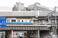 山手線、架線柱倒れ約9時間ストップ 画像