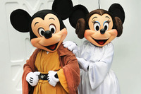 ミッキーがジェダイ姿に…フロリダ、ディズニーワールドがスター・ウォーズ一色 画像