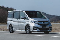 【ホンダ ステップワゴン 新型発表】燃費は ノア/ヴォク に譲るが、走りに「絶対の自信」 画像
