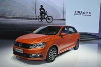 【上海モーターショー15】中国で大ヒットの VW サンタナ にハッチバックモデル登場 画像