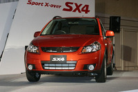 【スズキ SX4 発表】早くも大人気で増産対応 画像