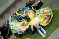 【超会議15】痛車と美麗コスプレイヤーとの共演「痛Gふぇすた」 画像