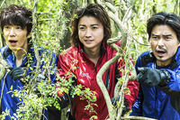 藤原竜也が秘境の地で“未確認生物”探し…熱きテレビマン演じる 画像