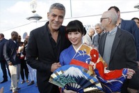 ジョージ・クルーニー、志田未来の着物に秘められたアレに感激 画像