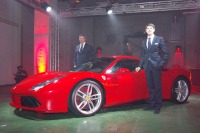 【フェラーリ 488 GTB 日本発表】伝統のV8スーパーカーが新型に…ターボ搭載で100km/hまで3秒 画像
