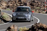 【写真蔵】限定2000台のバカッ速MINI …加速 画像