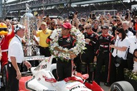 【INDYCAR 第6戦】モントーヤが大逆転優勝！　琢磨は1周目のアクシデントが響き13位 画像