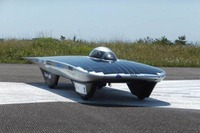 トリナ・ソーラー、大阪産業大ソーラーカーチームに太陽電池モジュールを提供 画像