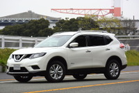 【日産 エクストレイル ハイブリッド 発表】日立製リチウムイオン電池パックを採用 画像