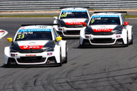 【WTCC 第5戦】シトロエン、レース1を5戦連続で1-2フィニッシュ 画像