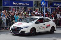 【ルマン24時間 2015】シビック タイプR 新型がサプライズ公開、公道走行に歓声も 画像