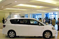 【新型トヨタ『イプサム』】デザインのアイデアは欧州発 画像