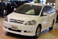 【新型トヨタ『イプサム』】“肩に力の入った”デザイン 画像