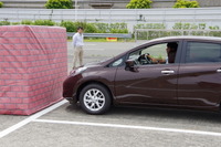 【日産の安全技術】ソナーセンサーを使ってブレーキ踏み違え事故防止 画像