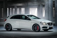 【グッドウッド15】メルセデス Aクラス 改良新型、最強の「AMG A45」も同時デビューへ 画像