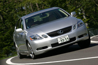 【インプレ'05】津々見友彦 レクサス『GS』 異次元のハンドリング性能を見せるシャシーデバイス 画像