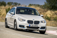 BMW、最新の燃料電池プロトタイプ車を初公開…トヨタと提携の成果 画像