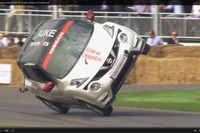 日産 ジューク NISMO RS、片輪走行の新記録達成の瞬間［動画］ 画像