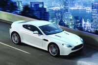 【グッドウッド15】アストンマーティン V8ヴァンテージ に2016年型…装備を充実 画像