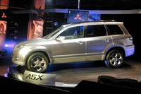 三菱復活に向けて---新型車『エアトレック』と軽自動車 画像