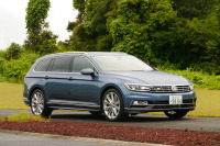 【VW パサート ヴァリアント Rライン 試乗】実用性と高級感は両立したか…中村孝仁 画像