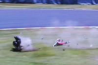 【鈴鹿8耐】転倒したストーナー、怪我の状況をツイッターで報告「チームに申し訳ない」 画像