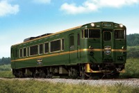 JR西日本、城端線・氷見線の観光列車「べるもんた」10月10日から運行開始 画像