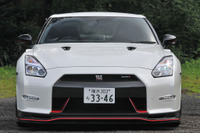 【ワークスカー イッキ乗り】動きはレーシングカーそのもの、雨のワインディングではあまりにもリスキー…NISMO GT-R 画像