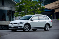 【VW ゴルフ オールトラック 試乗】価値を足していった“キング・オブ・ゴルフ”…鈴木ケンイチ 画像