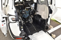 【トヨタ シエンタ 新型】「車いす仕様」がカタログモデルであることのメリット 画像