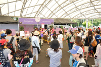 【SUPER GT 第4戦】女性に嬉しい「レース女子カフェ」登場…涼みながら観戦も 画像