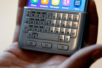 まるでBlackBerry…「Galaxy Note 5/S6 edge+」用キーボード付きカバー 画像