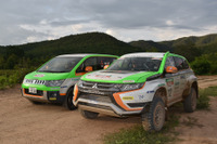 【アジアクロスカントリーラリー15】アウトランダーPHEV のクラス優勝を支えた伴走車「デリカD:5」 画像
