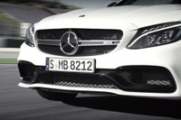メルセデス AMG C63 Sクーペ、擬装のない姿を初公開 画像