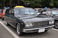 【大芝高原クラシックカーフェス15】アメリカンからヨーロピアンへの変遷…日産 セドリック / プリンス グロリア［写真蔵］ 画像