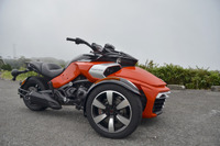 【Can-Am Spyder F3 / RT】クルマの免許で乗れて、体格も問わない新世代の3輪車 画像